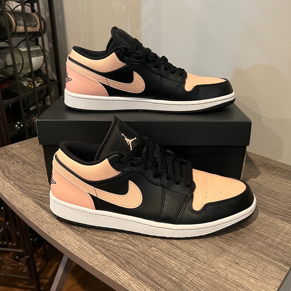 Jordan 1 Low Crimson Tint | Black/Arctic Orange/White